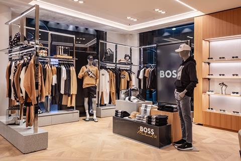 Afzonderlijk Snor Kan worden berekend Store gallery: Hugo Boss unveils digital-led London flagship | Gallery |  Retail Week